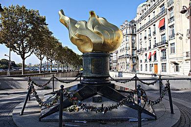 VR射击游戏《噩梦猎手》获得Steam热门游戏推荐